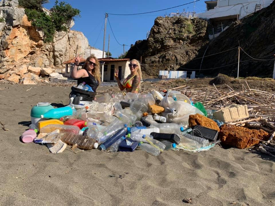 Μαντούδι Εύβοιας-Τρεις γυναίκες καθάρισαν την παραλία-ΦΩΤΟ&ΒΙΝΤΕΟ