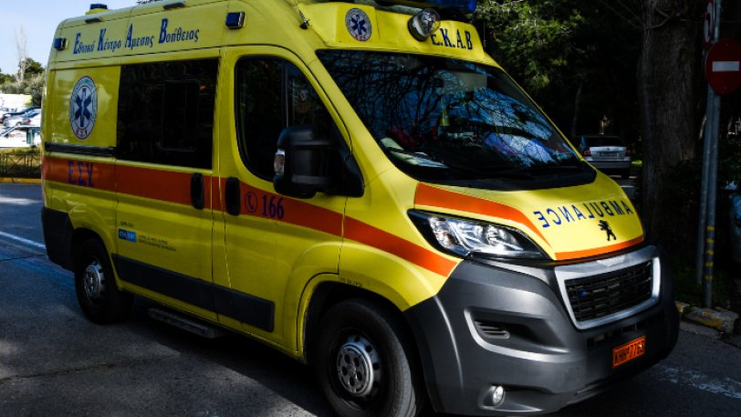 Αρτάκη-Μηχανή συγκρούστηκε με ΙΧ-Τροχαίο και στη Χαλκίδα