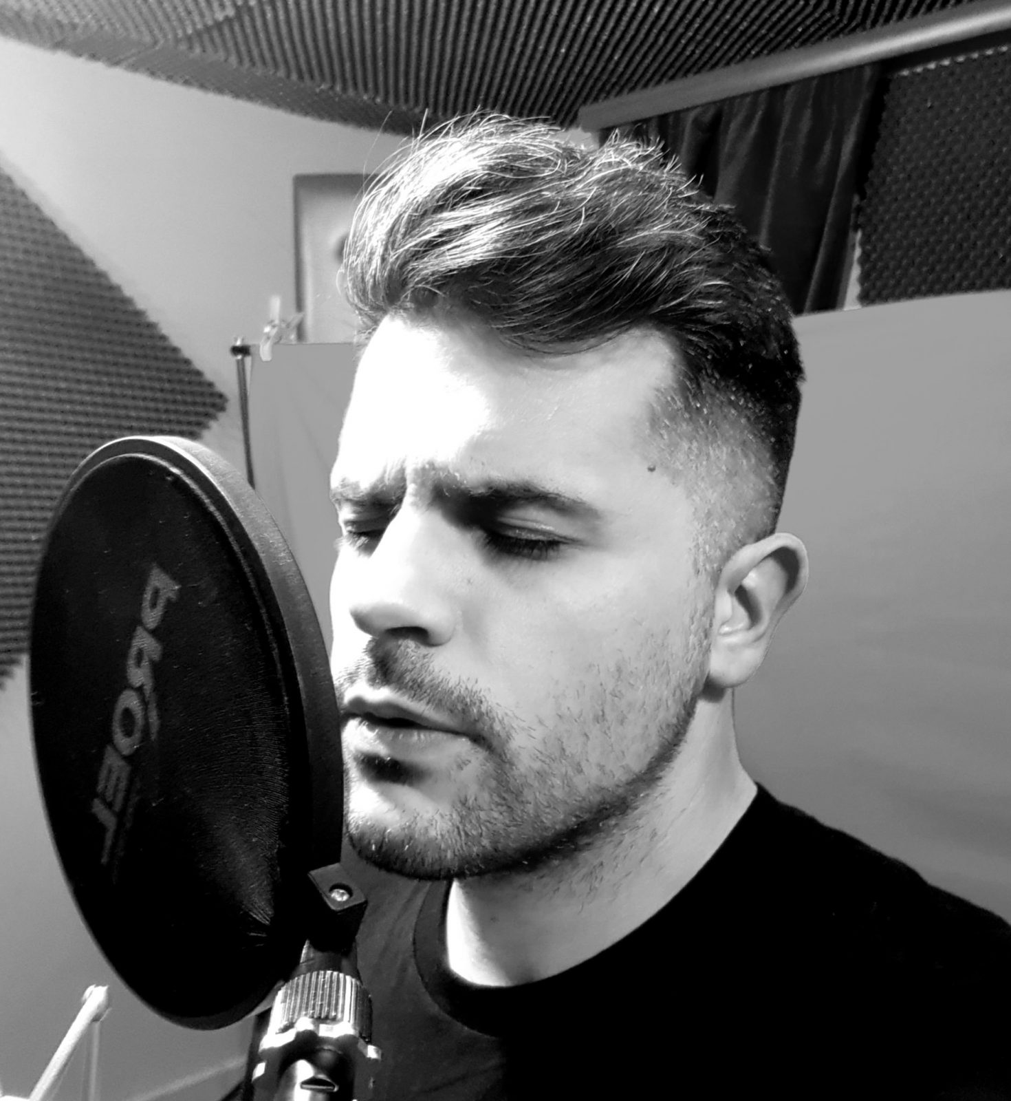 Από το VOICE στο LA LUNA CLUB ο Σταύρος Παπασταύρου