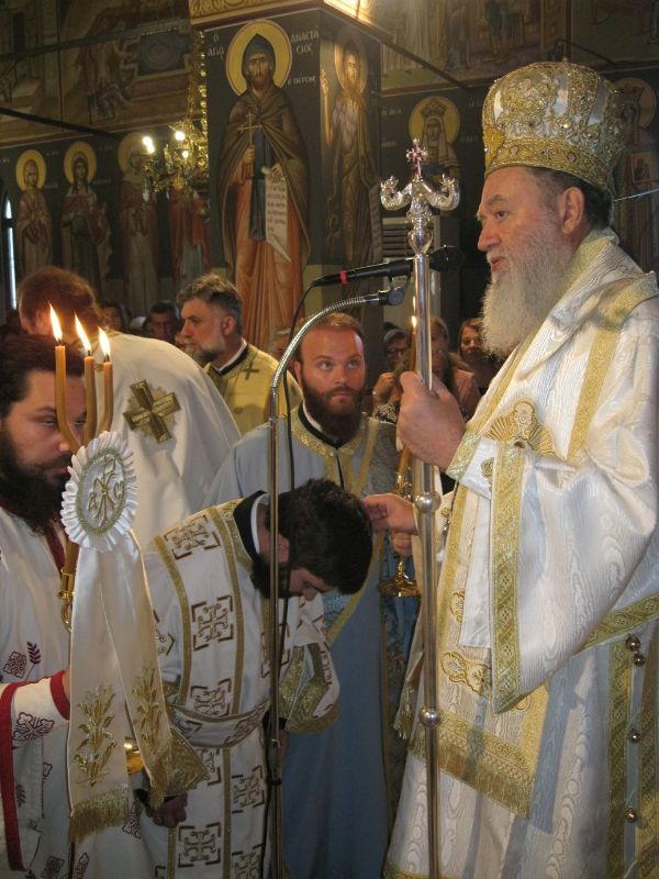 Χειροτονία ενός νέου Διακόνου στην Ιερά Μητρόπολη Χαλκίδος-ΦΩΤΟ