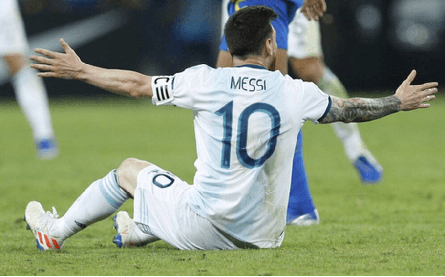Copa America: Τα έριξε στη διαιτησία ο Μέσι