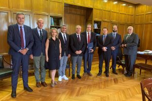 Συνάντηση της ΕΣΕΕ με τον Υφυπουργό Ανάπτυξης και Επενδύσεων, Νίκο Παπαθανάση