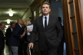 Αιφνιδιαστική επίσκεψη Χρυσοχοΐδη στο Τμήμα Ασφαλείας στους Αμπελοκήπους