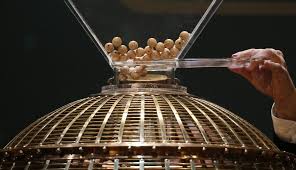 Φορολοταρία: Έγινε η κλήρωση! Δείτε αν κερδίσατε το… χιλιάρικο