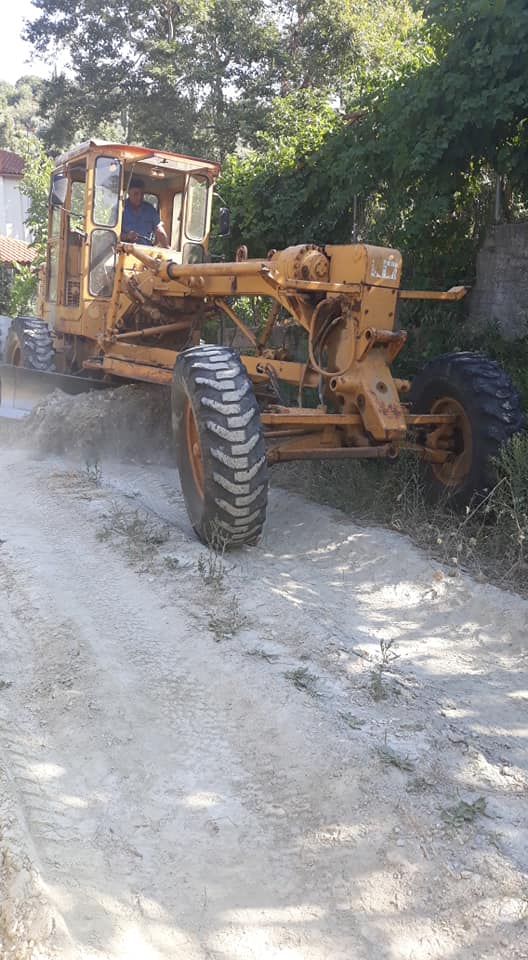 Συνεχίζει τη διαμόρφωση αγροτικών δρόμων ο Αντιδήμαρχος Κύμης