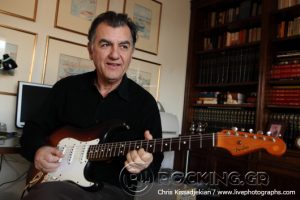 Έφυγε από τη ζωή ο κορυφαίος κιθαρίστας των Socrates Γιάννης Σπάθας