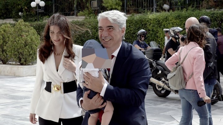 Στην ορκωμοσία με τον Κεδίκογλου junior-ΦΩΤΟ