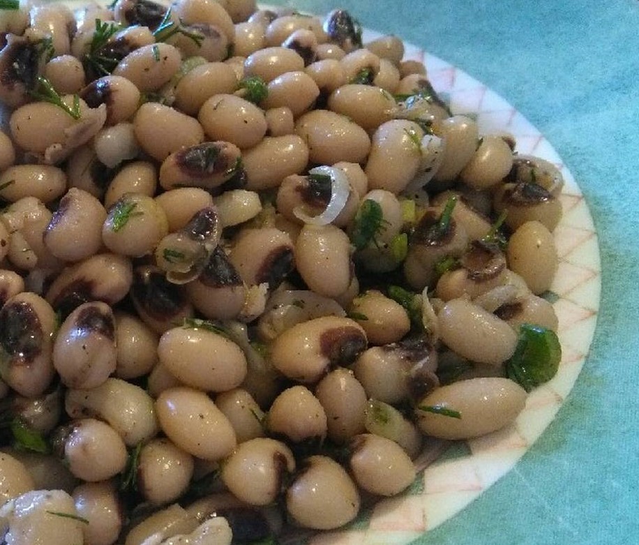 Οι λόγοι που καθιστούν απαραίτητα στη διατροφή τα μαυρομάτικα φασόλια