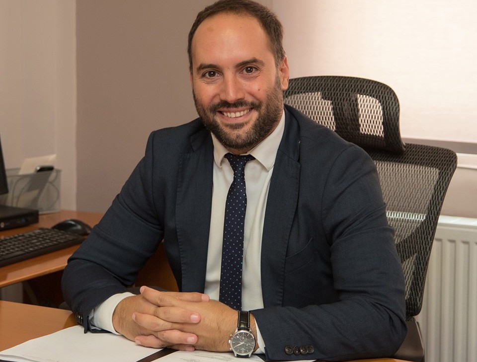 Στη Σκύρο για τις ολιγοήμερες διακοπές του Δεκαπενταύγουστου ο Χατζηγιαννάκης