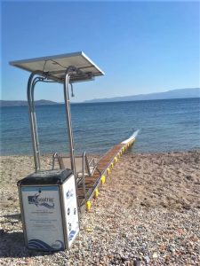 Εγκαινιάστηκε η ράμπα από τα ΑΜΕΑ στο Αλιβέρι