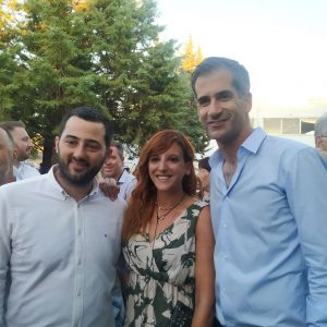 Άψογη οικοδέσποινα