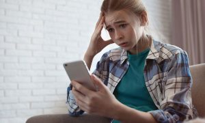 Η τεχνολογία δεν βλάπτει την ψυχική υγεία των νέων (έρευνα)