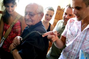 Αισίως εμφανίστηκαν και φέτος τα φιδάκια της Παναγίας στην Κεφαλονιά