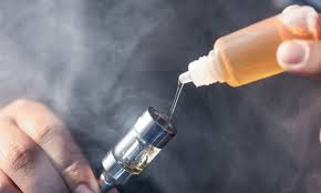 Συναγερμός για το ηλεκτρονικό τσιγάρο-Προσοχή στις αγορές υγρών λένε οι αρχές στις ΗΠΑ