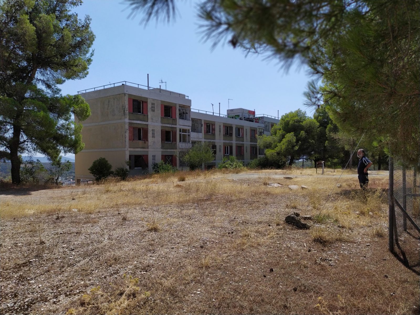 Αξιοποίηση πολυκατοικιών της ΔΕΗ από το δήμο Κύμης Αλιβερίου