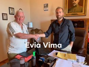 Οι ευχές του Μαργέλη στον Θεοδώρου-΄΄Θα συνεργαστούμε για το καλό της Κύμης΄΄