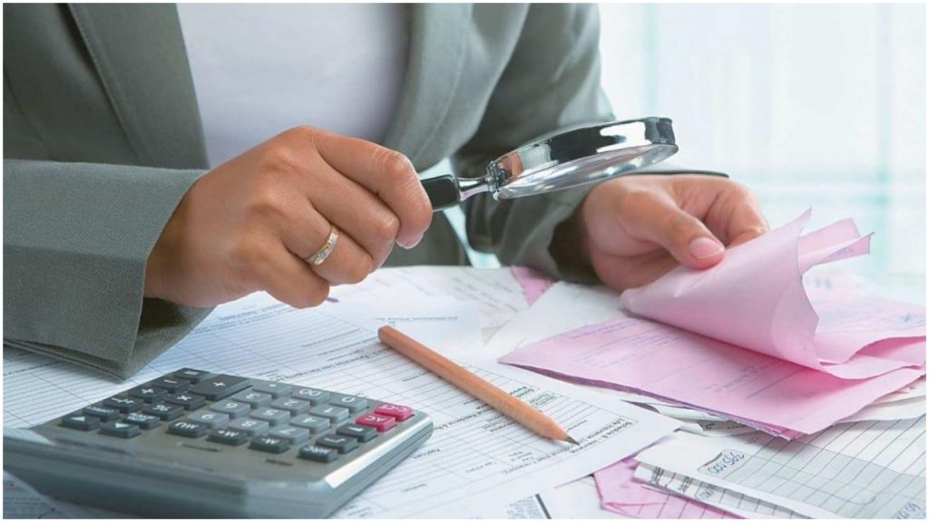 Τι γίνεται με την επιστροφή φόρου -Τι ελέγχει η εφορία