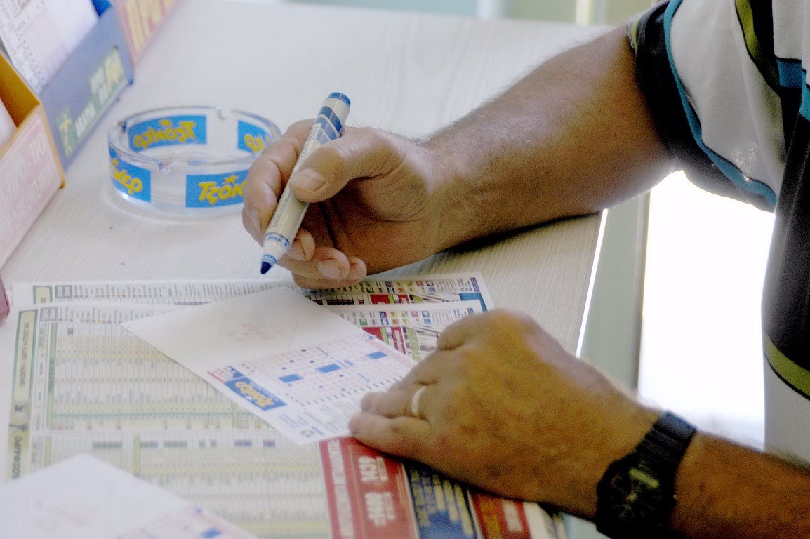 Που παίχτηκαν τα τυχερά δελτία του Τζόκερ