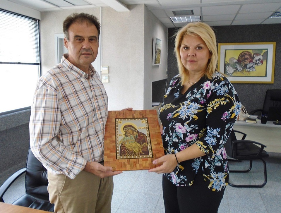 Ο Διευθυντής Φυλακών Χαλκίδας στη Δήμαρχο Έλενα Βάκα