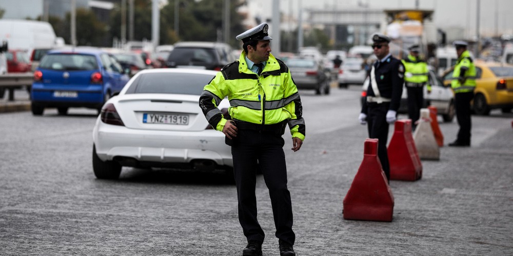 Έρχεται ο νέος και πιο αυστηρός ΚΟΚ – Ποιες είναι οι ποινές και τι θα προβλέπει για τα πατίνια