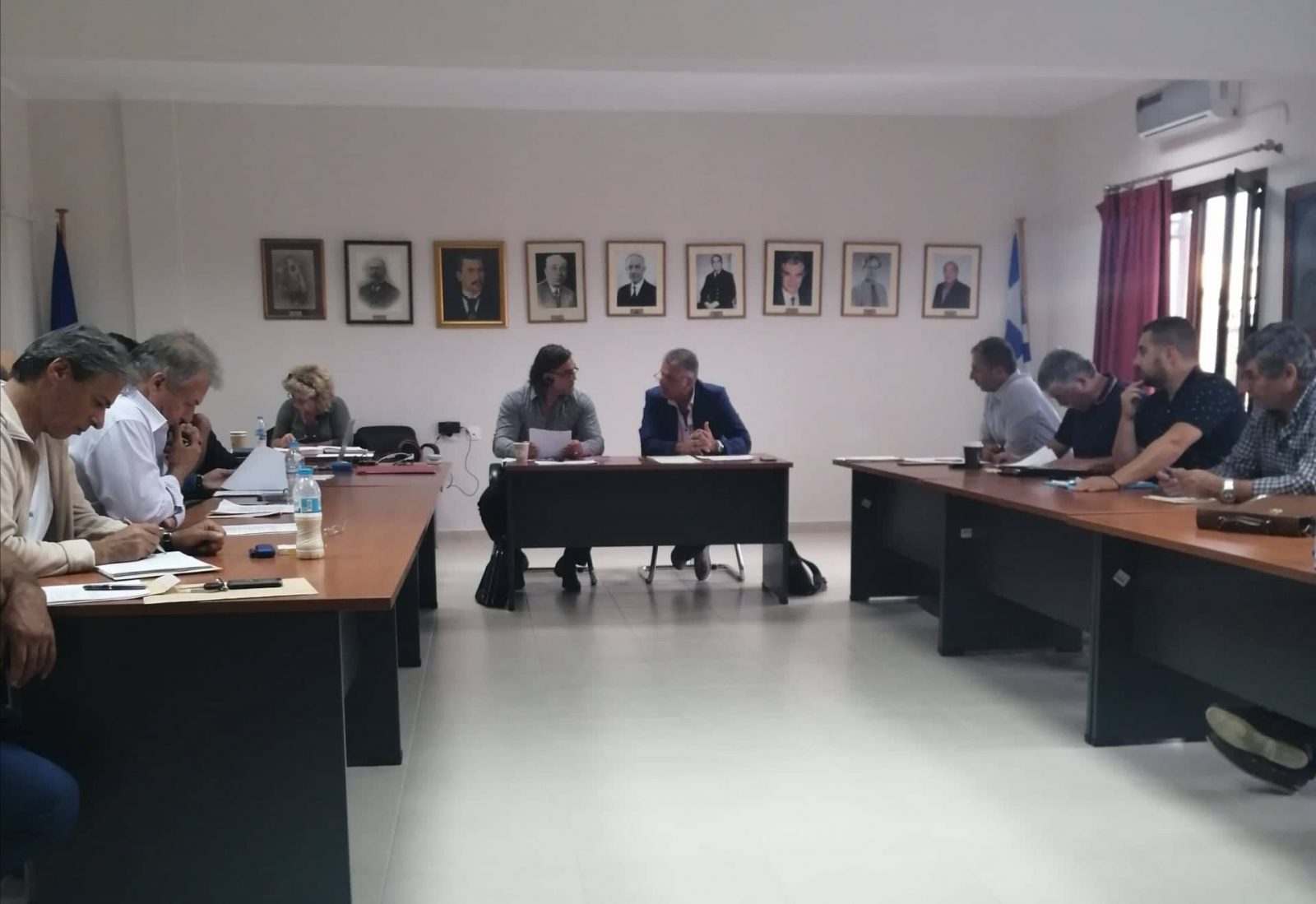 Σε πολύ καλό κλίμα η πρώτη συνεδρίαση του δημοτικού συμβουλίου Σκύρου