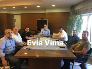 ΤΩΡΑ-Στον αντιπεριφερειάρχη Ευβοίας ο δήμαρχος Τσαπουρνιώτης για το λιμάνι στο Κυμάσι