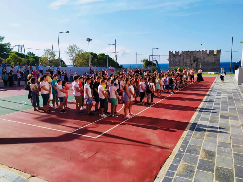 Το μήνυμα του δημάρχου Ραβιόλου μετά το πρώτο σχολικό κουδούνισμα στην Κάρυστο