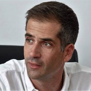 Κώστας Μπακογιάννης- Δεν αποδεχόμαστε την μετονομασία του σταθμού <<Ευαγγελισμός>>σε << Παύλος Μπακογιάννης>>