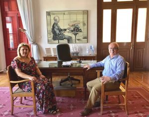 Δήμος Χαλκιδέων-Παρέλαβε από τον Παγώνη, η Έλενα Βάκα