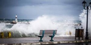 Ο Καιρός της Δευτέρας : Ενισχυμένοι βοριάδες στο Αιγαίο και υψηλές  θερμοκρασίες