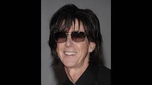 Έφυγε από τη ζωή ο Ρικ Όκασεκ, ο frontman των θρυλικών Cars