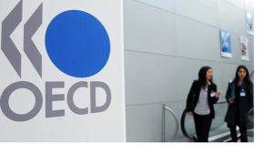 “Καμπανάκι” από τον ΟΟΣΑ για την παγκόσμια οικονομία – Μεγάλο το κόστος ενός Brexit χωρίς συμφωνία