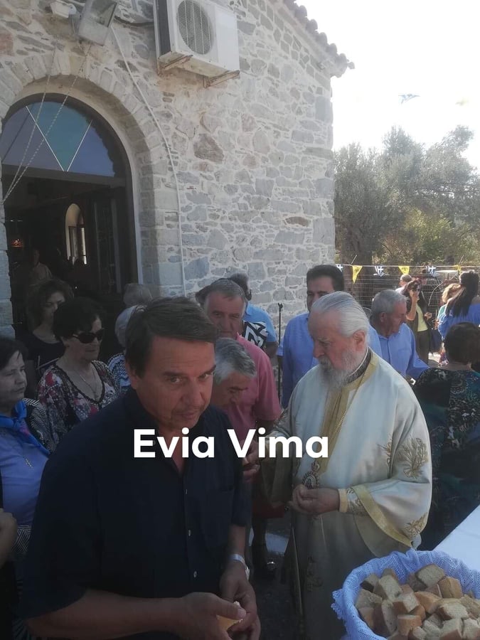 Πανηγυρική Θεία λειτουργία στο εξωκλήσι της Αγ.Σοφίας στο Βέλος Ευβοίας