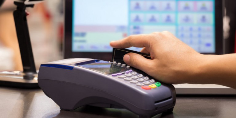 Δείτε ποιες αλλαγές έρχονται σε πληρωμές με κάρτες