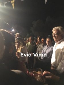 Βέλος Ευβοίας-Πλήθος πιστών στον πανηγυρικό εσπερινό στην Αγία Σοφία-ΦΩΤΟ