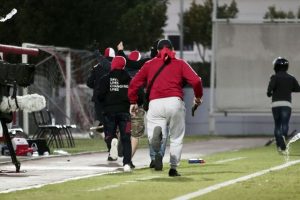 ΠΡΟΣΟΧΗ σκληρές εικόνες από τα επεισόδια Ολυμπιακός – Μπάγερν στου Ρέντη (photos)