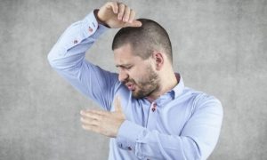 Πώς να αποφύγετε την δυσοσμία της μασχάλης