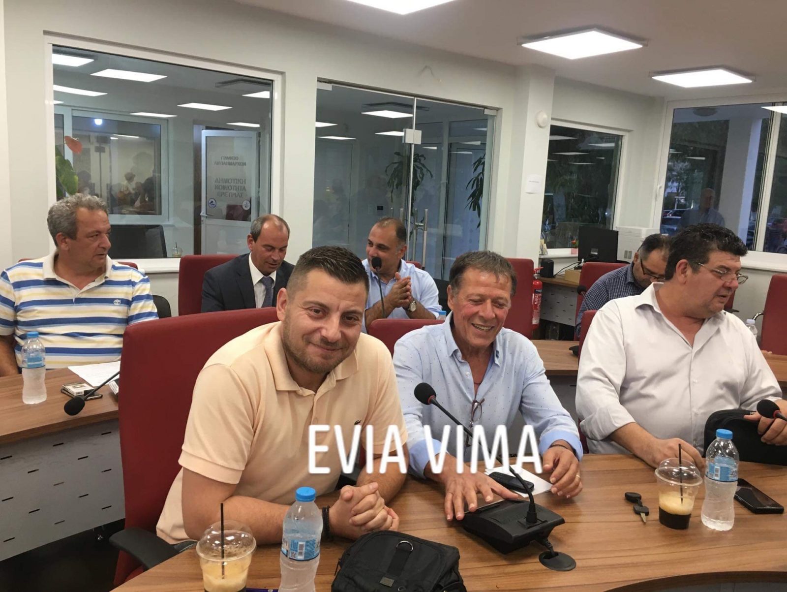 Το πρόβλημα υγείας του Παναγιώτη Ραφαήλ στο δημοτικό συμβούλιο Ερέτριας – Βίντεο