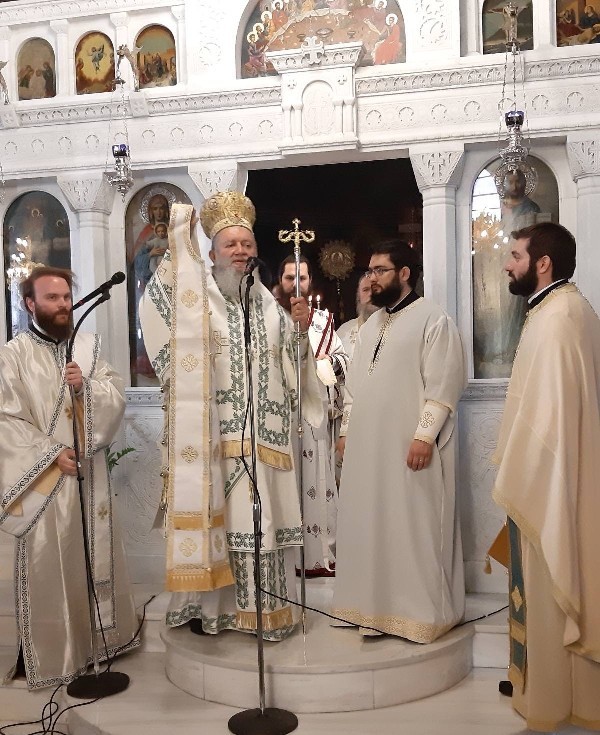 Χειροτονία Πρεσβυτέρου από τον Μητροπολίτη Χαλκίδας