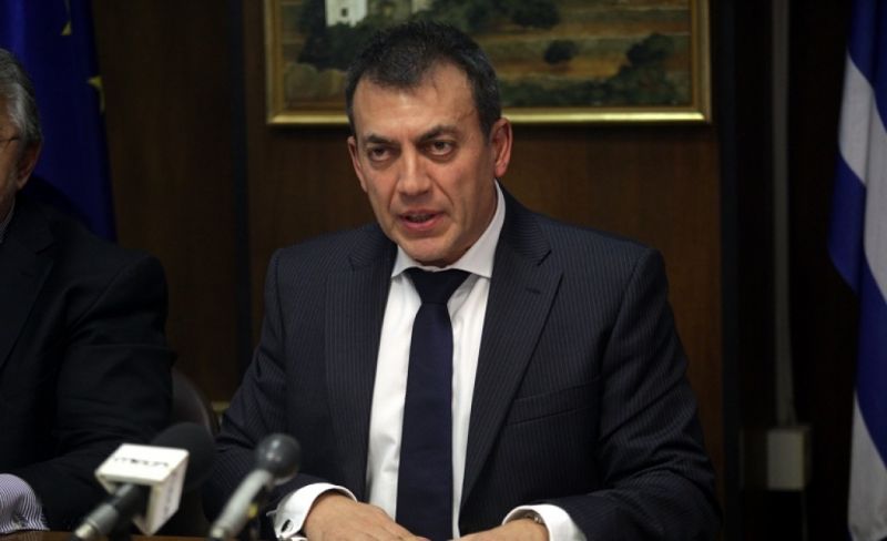 Βρούτσης: Μείωση των ασφαλιστικών εισφορών κατά πέντε μονάδες