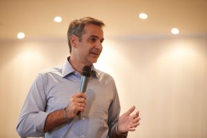 Τι συζητήθηκε στην άτυπη συνάντηση της κοινοβουλευτικής ομάδας της ΝΔ