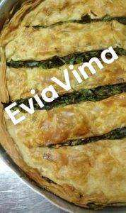 Παραδοσιακή Κουμιώτικη σπανακόπιτα με χειροποίητο φύλλο