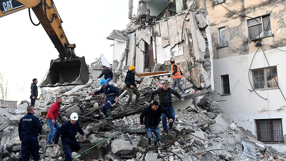Φονικός σεισμός 6,4 Ρίχτερ στην Αλβανία: Τουλάχιστον 6 νεκροί και 300 τραυματίες