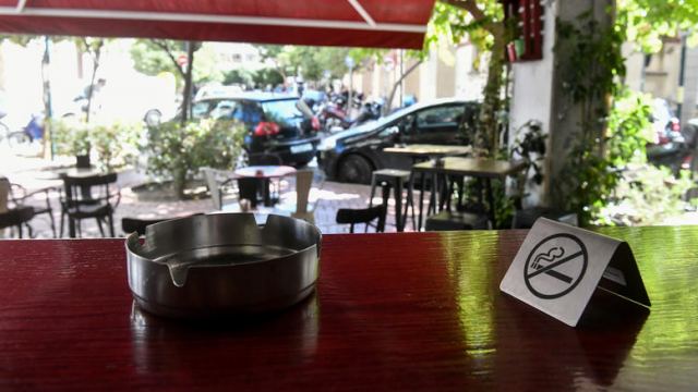 Στο 85% το ποσοστό των μαγαζιών χωρίς καπνίζοντες