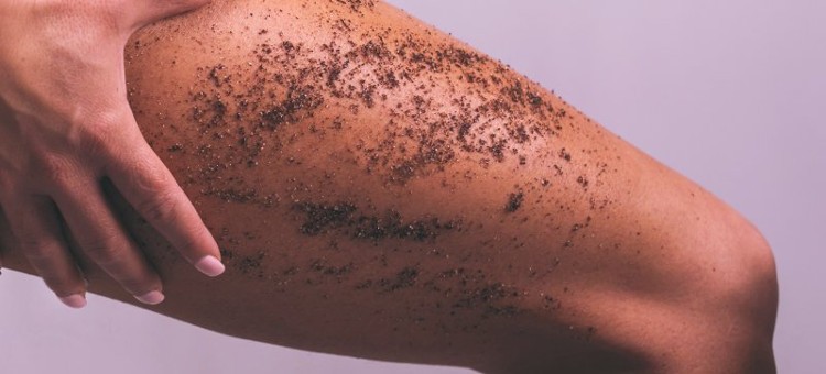 6 τρόποι και 5 τροφές που θα σε βοηθήσουν να εξαφανίσεις  την κυτταρίτιδα