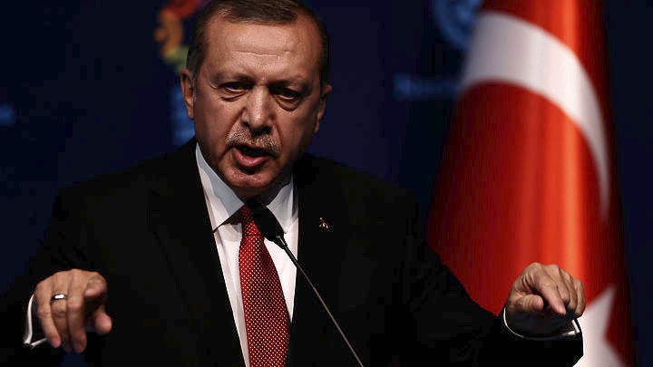 Παραλήρημα Ερντογάν: Η Αγιά Σοφιά προσφέρθηκε στους μουσουλμάνους δικαιωματικά μετά την Αλωση