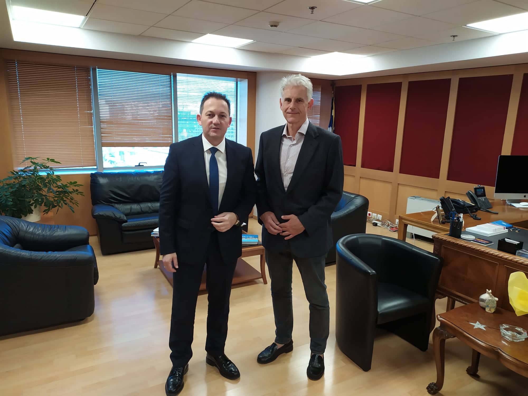 Συνάντηση του Σπύρου Πνευματικού με τον Υφυπουργό Στέλιο Πέτσα για τα περιφερειακά μέσα ενημέρωσης
