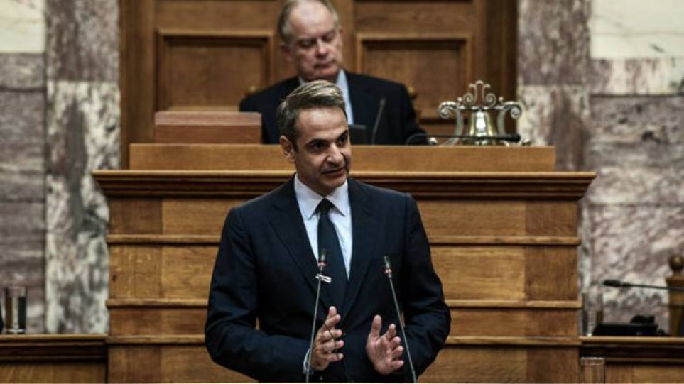 «Ώρα του Πρωθυπουργού»: Στη Βουλή ο Κυριάκος απαντά σε Φώφη και Αλέξη