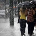 Καιρός: Βροχές και 30άρια τις επόμενες μέρες – Τι θα γίνει του Αγίου Πνεύματος