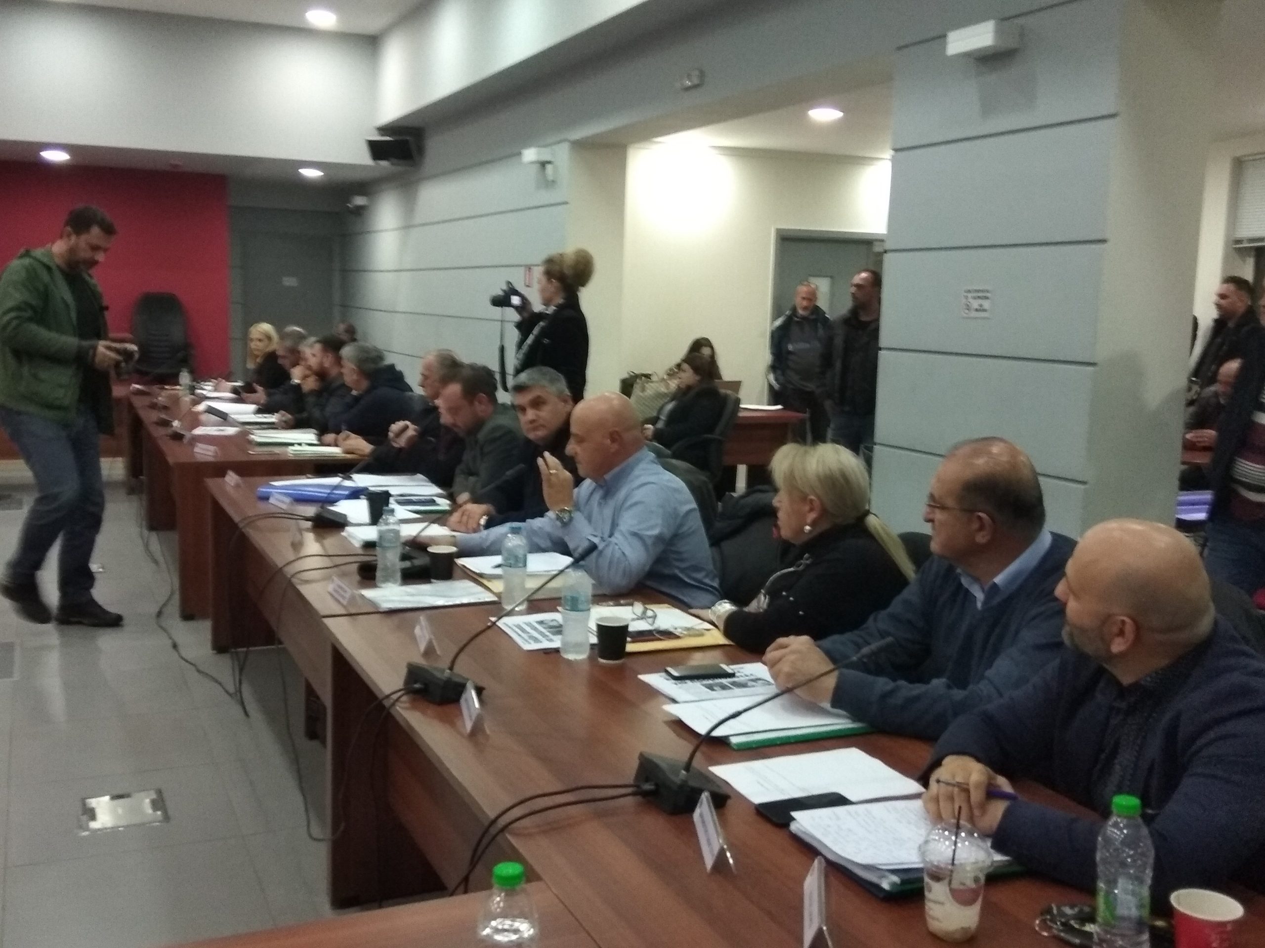 Βασίλης Καθαροσπόρης: Από πρωταγωνιστής, κομπάρσος ο Δήμος μας